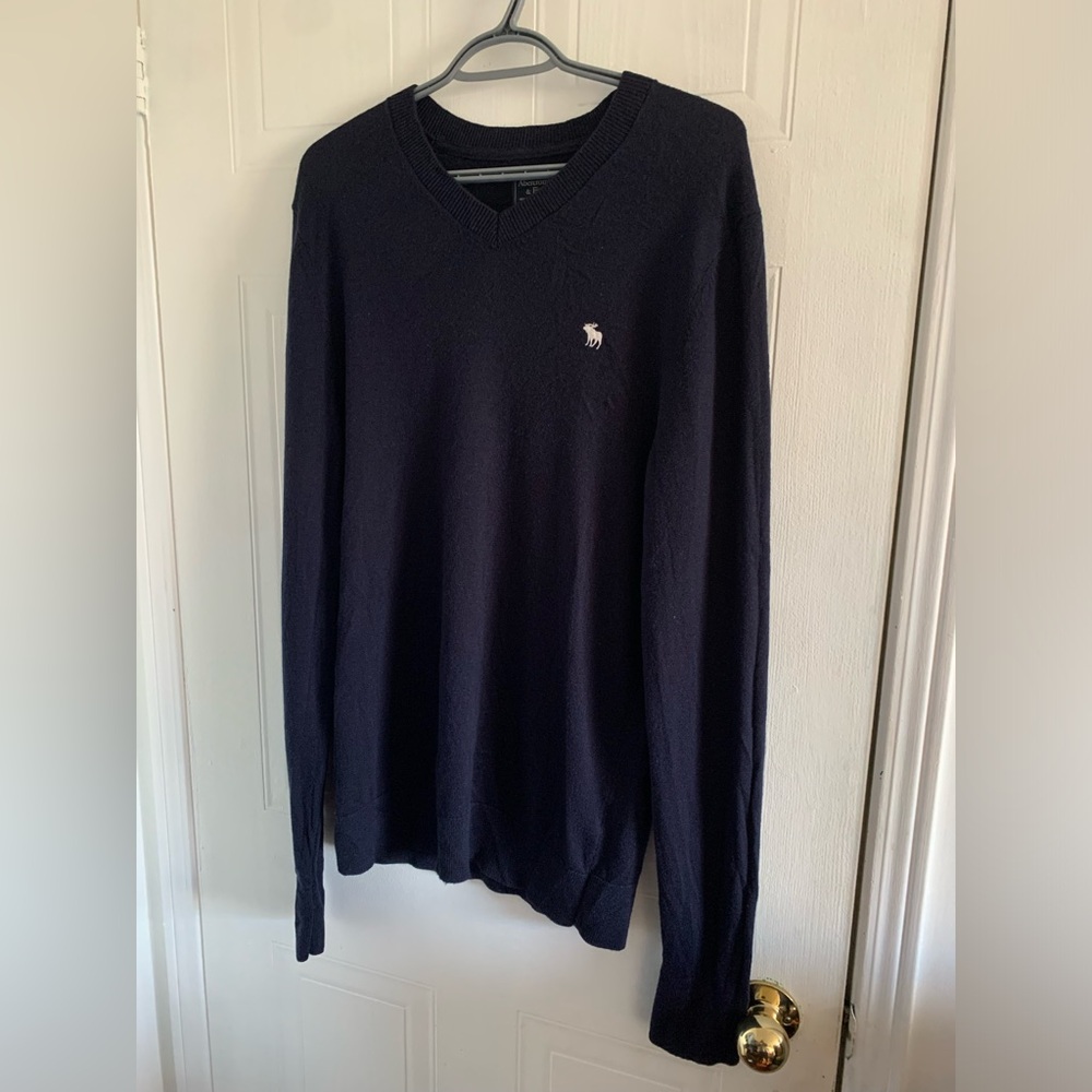 VTG Abercrombie & Fitch Wool Blend V Neck Navy Sweater Size Medium